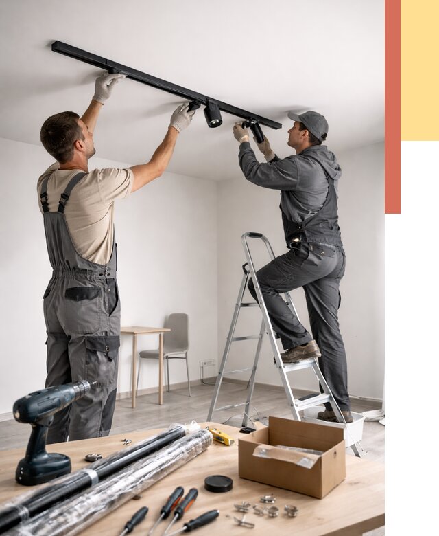 Установка трековых светильников в натяжной потолок в лесном от 4366 руб. | ОТДЕЛОЧНИК-Лсн